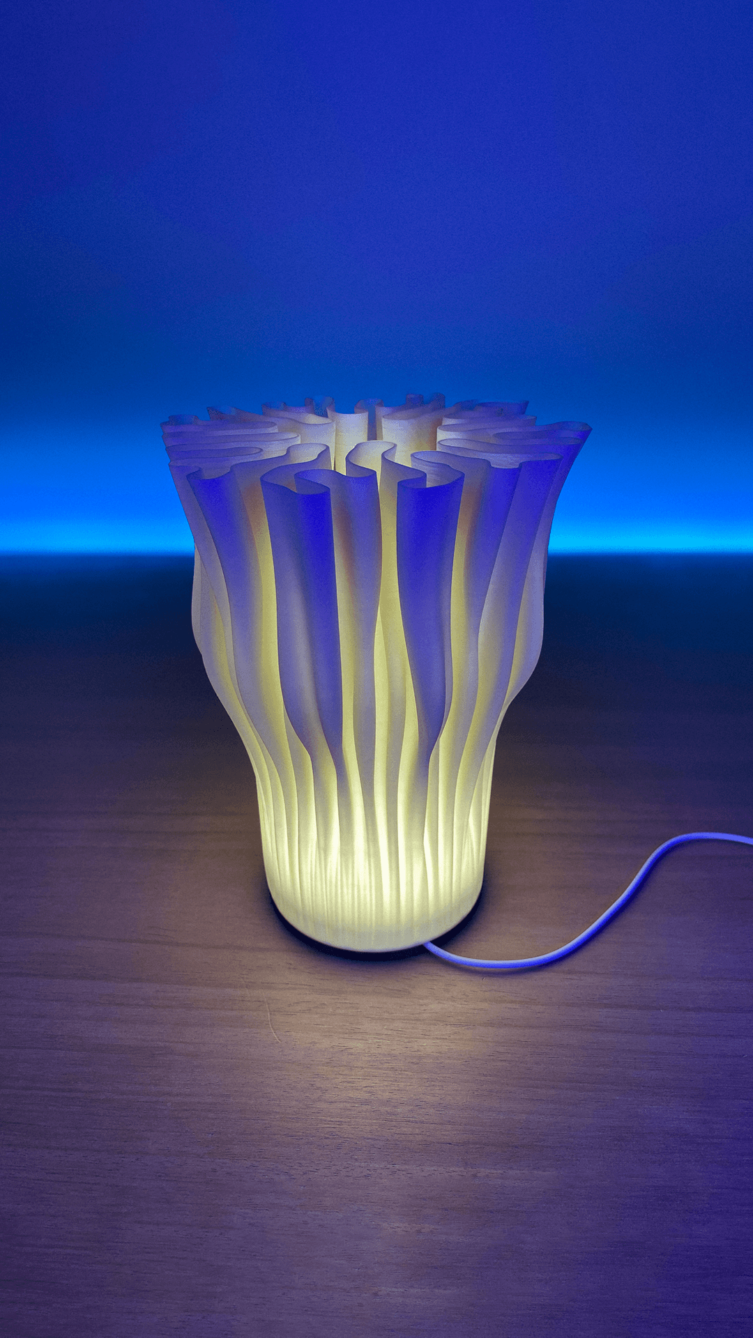 Zoan Table Lamp